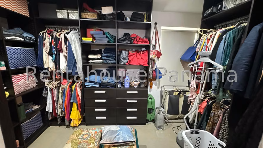 Venta de Casa en Obarrio Casa Obarrio 330.41 Mts PD - Imagen 11