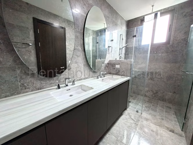 RR VENTA DE APARTAMENTO EN PAITILLA PH SEA POINT