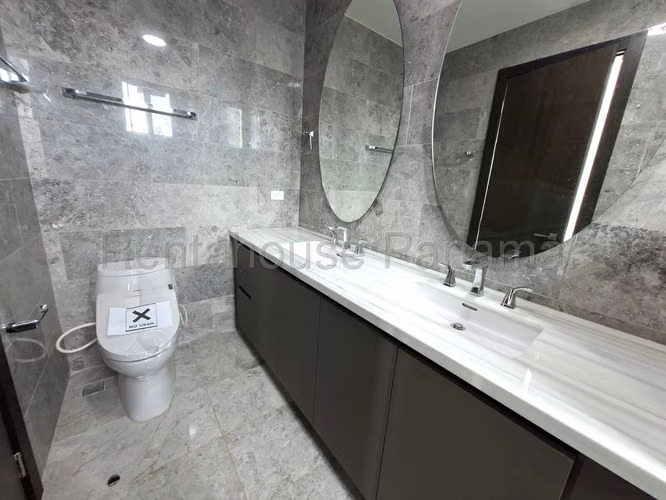 RR VENTA DE APARTAMENTO EN PAITILLA PH SEA POINT