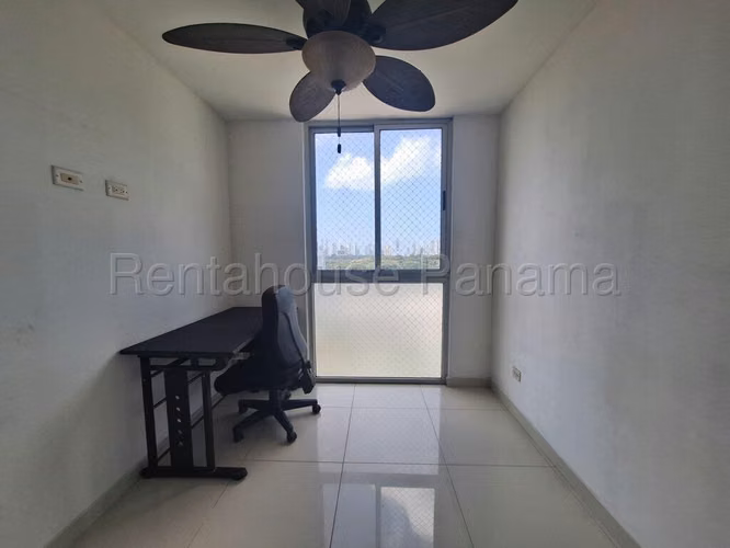 Venta de Apartamento en Villa Lucre Ph Portoalegre KF