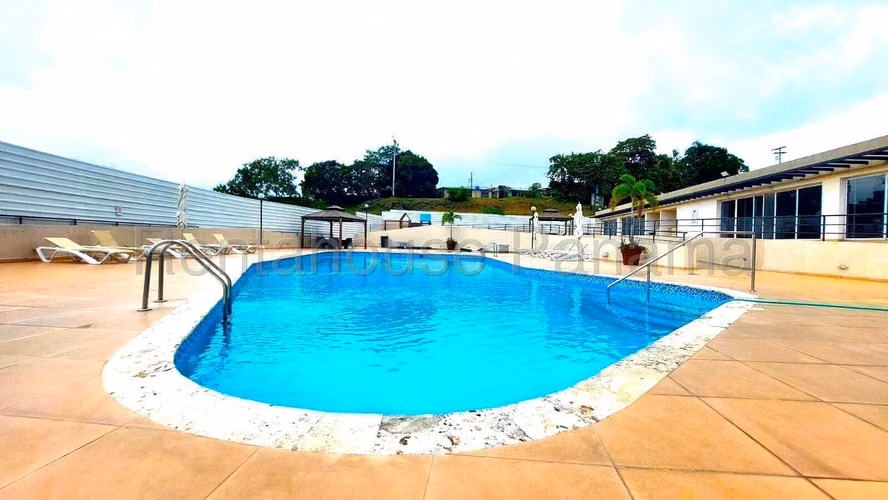 Venta de Apartamento en Villa Lucre Ph Portoalegre KF