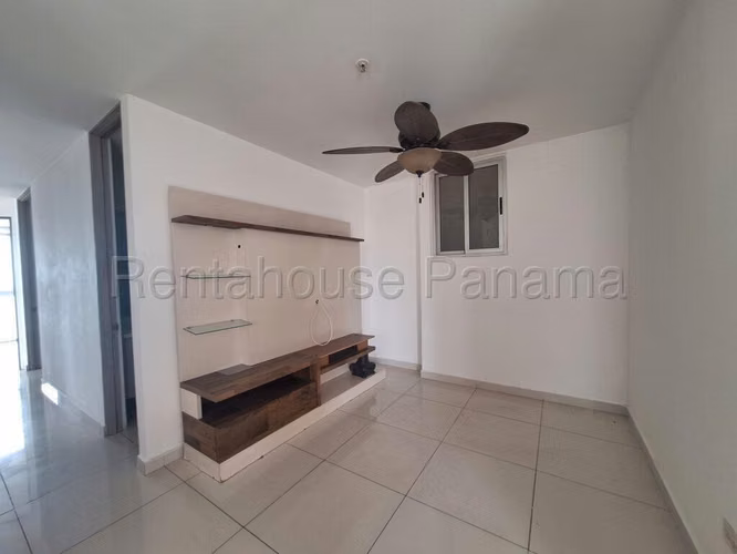 Venta de Apartamento en Villa Lucre Ph Portoalegre KF