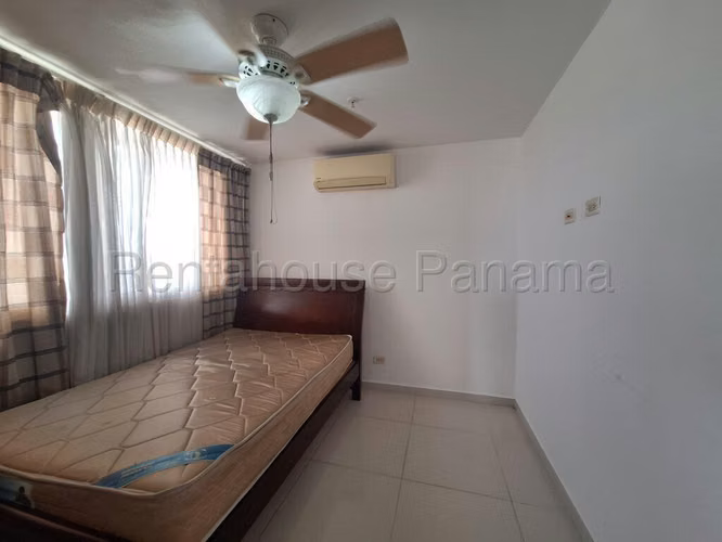 Venta de Apartamento en Villa Lucre Ph Portoalegre KF
