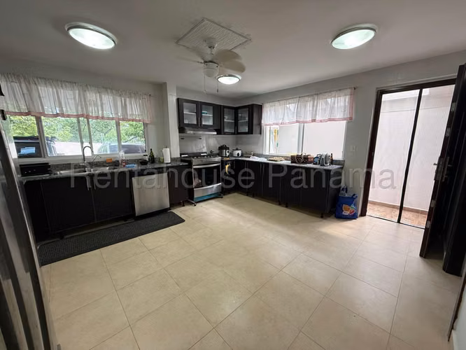 Venta de Casa en Brisas Del Golf Villa Navona KF