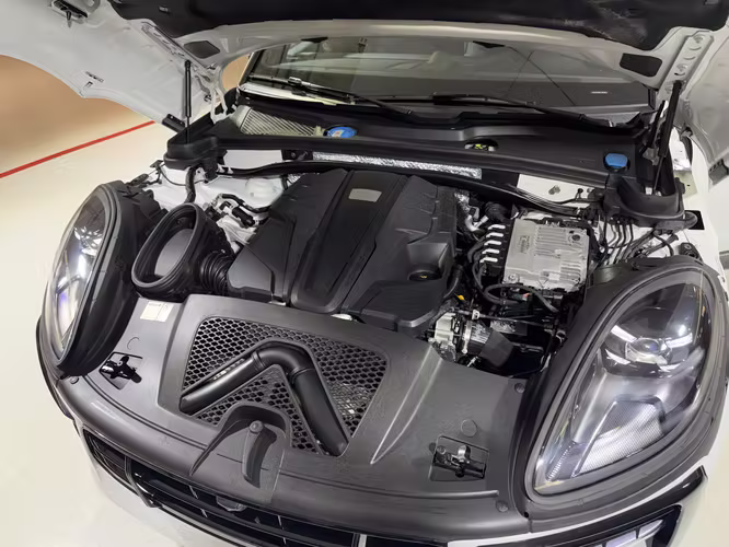 PORSCHE MACAN GTS 2020
