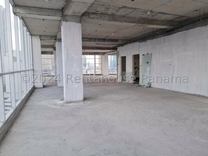 Oficina en Bella Vista - Venta