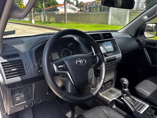 Toyota Prado 2023