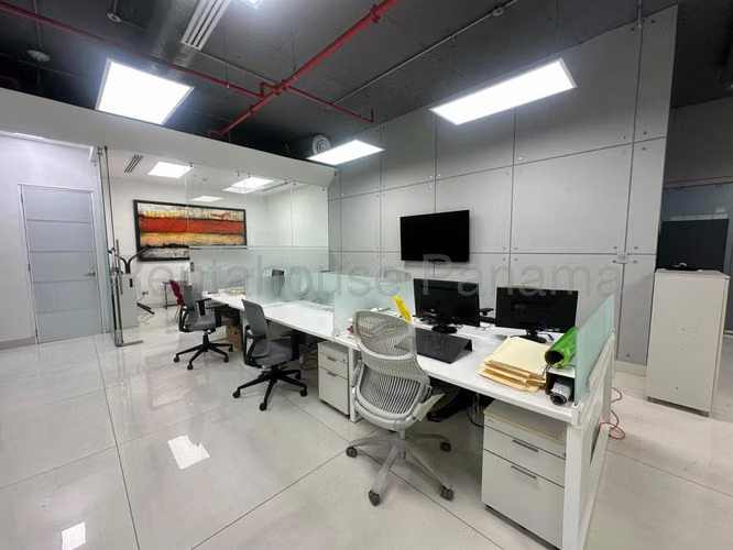 VENDO Oficina en venta en Santa María Business District 129m2 - Imagen 12