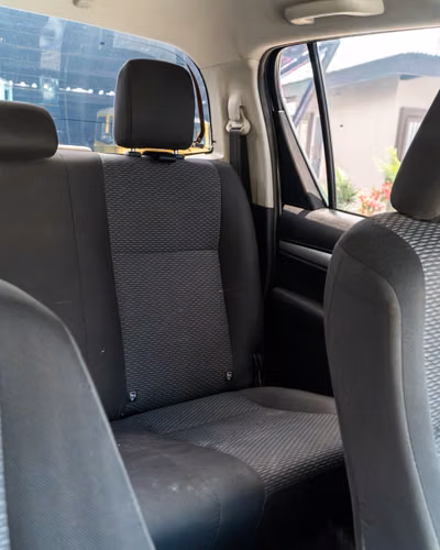 Toyota Hilux 2022 | 33,000 km | 4x4 | Totalmente Equipada - Imagen 7