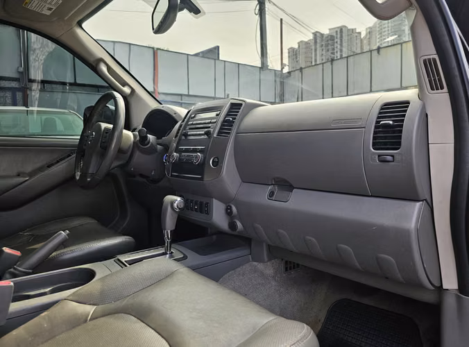 Nissan Frontier 4x4 - Imagen 9