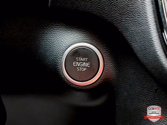 VOLVO XC4O R DESIGN 2022 - Imagen 16