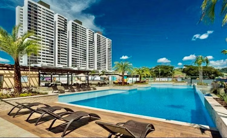 Venta de apartamento en Condado del Rey   AK