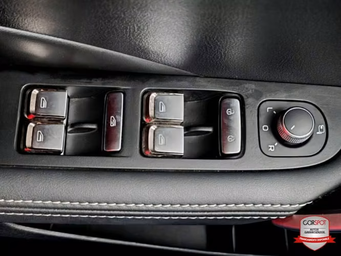 GEELY COOLRAY FULL EXTRAS 2023 - Imagen 14