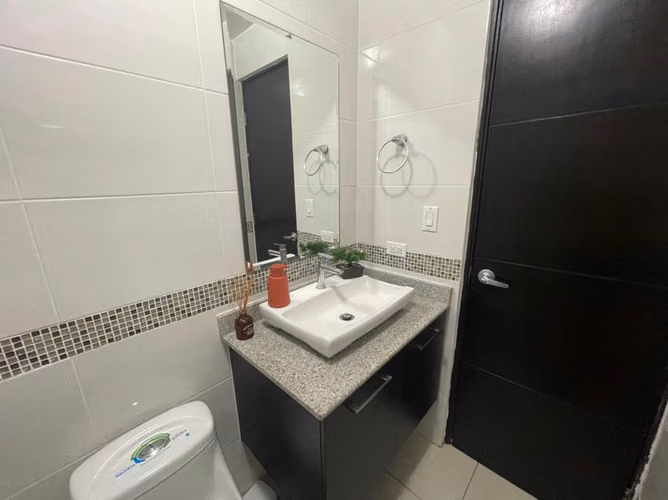 Apartamento en Edison Park I con balcón y vista a la ciudad - Imagen 11