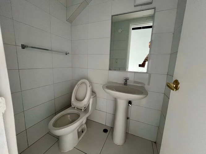 LOCAL COMERCIAL DE 160 MTS2 EN VÍA PORRAS - Imagen 6