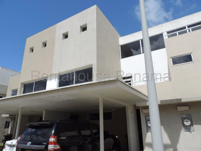 Casa en Venta en Costa Sur 27LDC1137