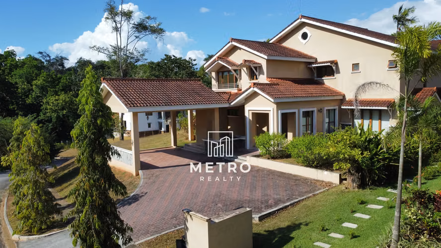 Venta de Casas en Clayton en Senderos de Camino de Cruces