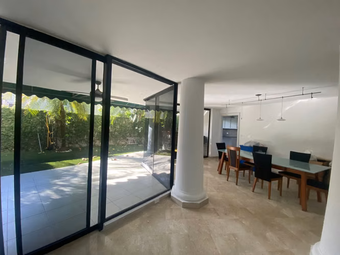 Casa en El Carmen – Alquiler y Venta