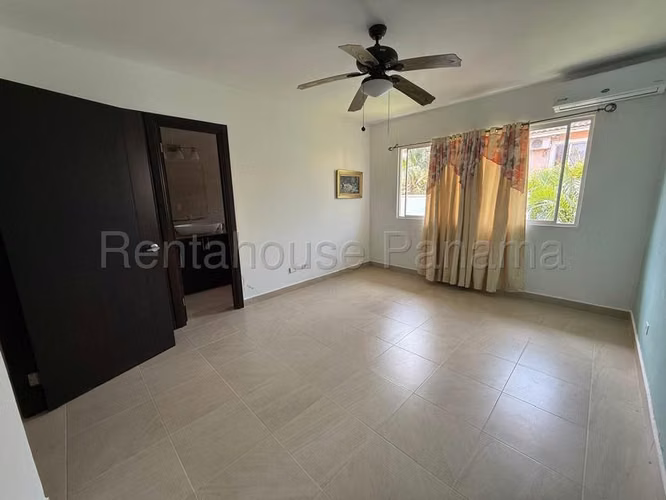 Venta de casa en Ph Villa Navona  27MVCH1168