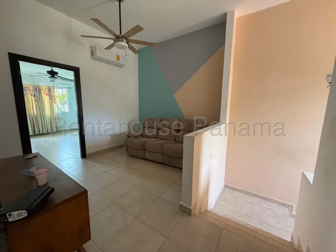 Venta Casa en Brisas del Golf Villa Navona 27YCG1168