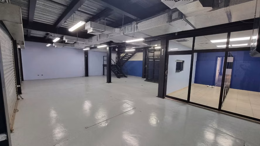 ALQUILER DE GALERA EN COSTA DEL ESTE CON EDIFICIO CORPORATIVO - Imagen 5