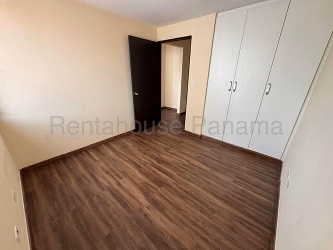 Vendo apartamento 12 de Octubre C25-8449