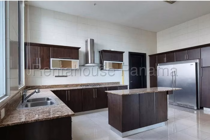 Apartamento en venta PH Ocean One Costa del Este