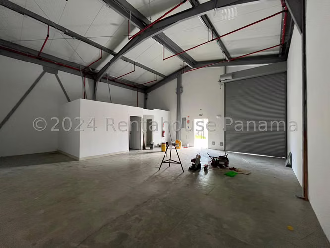Se Vende Galera en Parque Lefevre LA26-3770 - Imagen 6