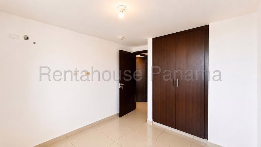 VENTA DE APARTAMENTO EN CONDADO DEL REY ABS