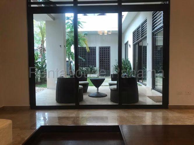 ALQUILER DE CASA EN PANAMA PACIFICO ABS