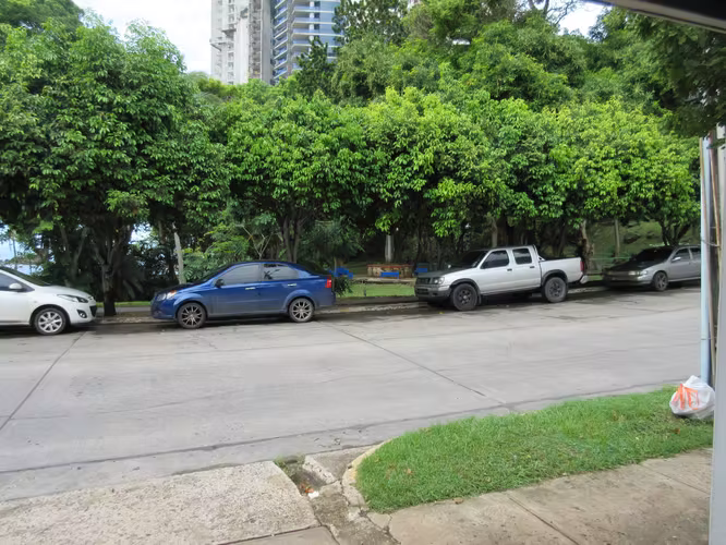 Vendo| Triplex en Punta Paitilla| Vista al Mar y al Parque| céntrico - Imagen 14