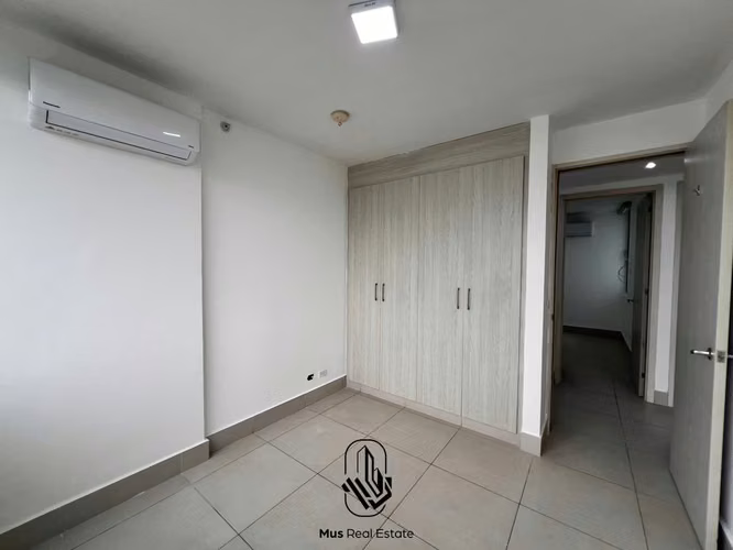 Venta de Apartamento en PH Sky Point Towers, Vía Ricardo J. Alfaro - YP