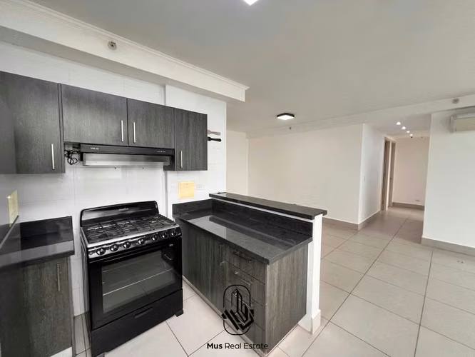 Venta de Apartamento en PH Sky Point Towers, Vía Ricardo J. Alfaro - YP