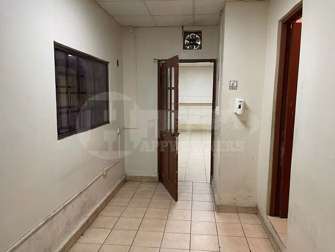 Venta de local comercial en Parque Lefevre, calle 9na. E.L