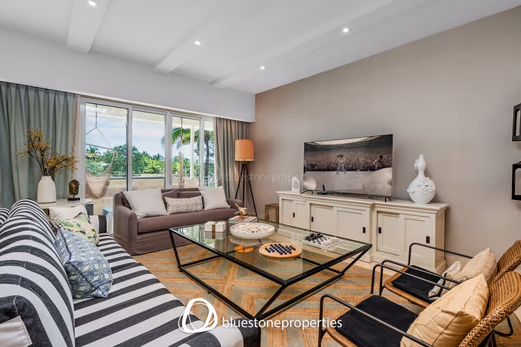 Buenaventura – Frente al Rio con Piscina – 299mts2 – 950,000 - Imagen 9