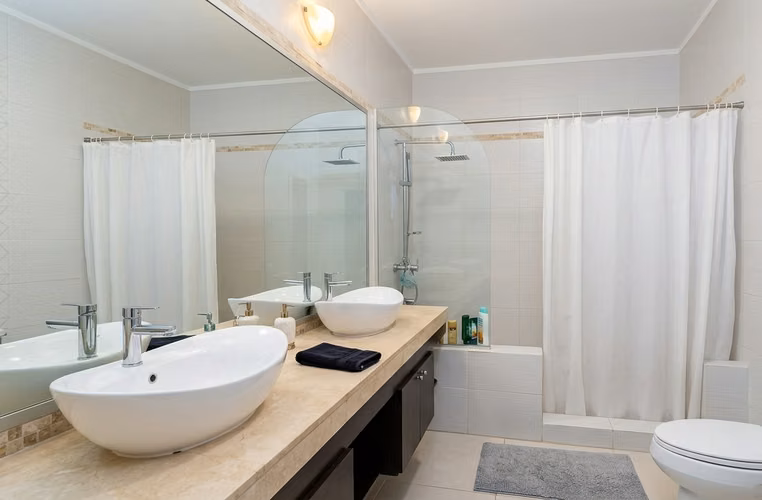 Apartamento en Avenida Balboa I con Balcón y Vista al mar - Imagen 13