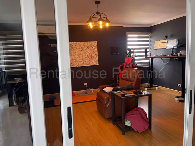Venta de Apartamento en El Cangrejo I3398GRR