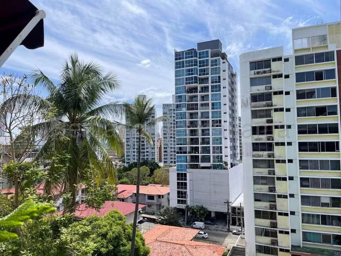 Venta de Apartamento en El Cangrejo I3398GRR