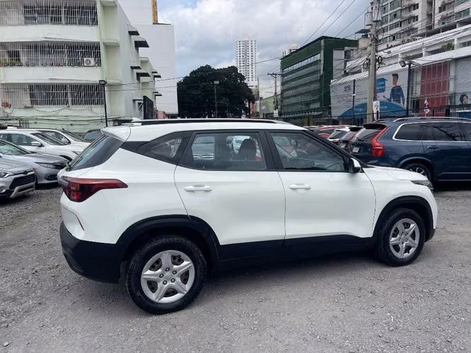 KIA SELTOS 2020 AUTOMATICO - Imagen 3