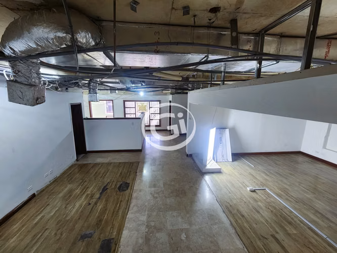 Venta Amplio Local Marbella Cerca de Calle Uruguay Excelente ubicación - Imagen 16