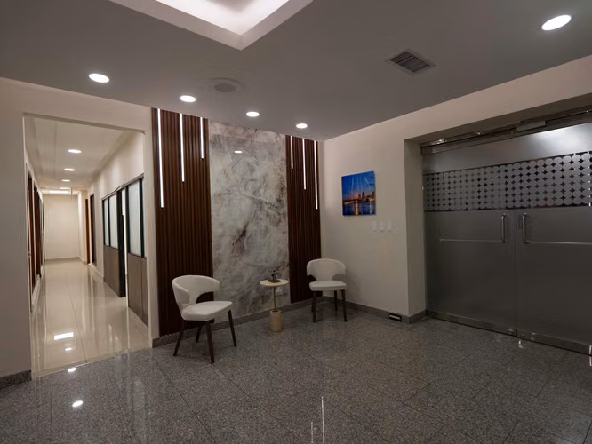 Alquiler de Oficina en Calle 50, Plaza Banco General, 335m2 - Imagen 2
