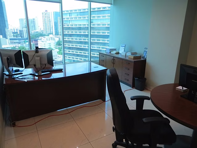 Ocean Business Plaza. 186mts 3est amoblada $2500.00neg - Imagen 9