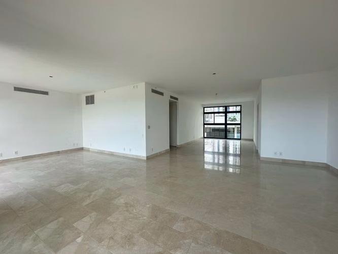 La Caleta. 275mts 3r 3.5b den $745,000.00 - Imagen 3