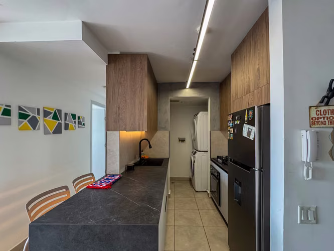 Venta del apartamento en la Avenida La Pulida  El Edificio: PH Áthas