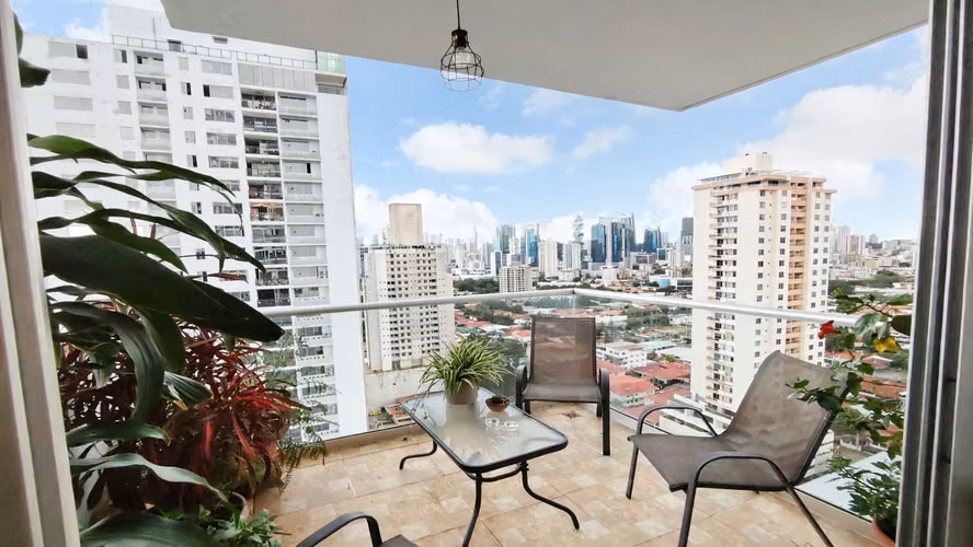 Apartamento en San Francisco I con balcon y excelente iluminación