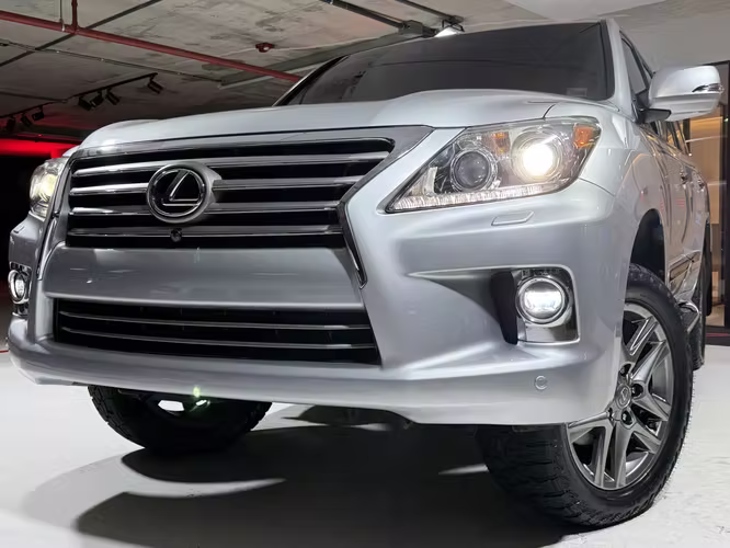 LEXUS LX