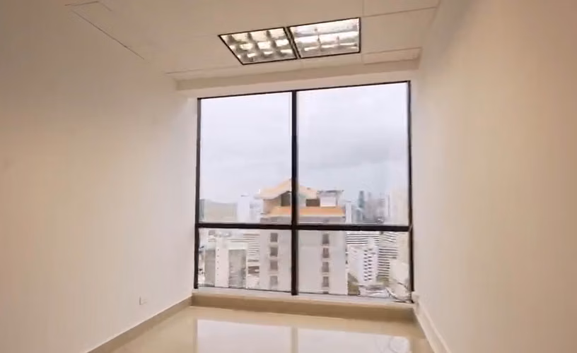 Venta de Oficina en Calle 50, Plaza Banco General, 334m2