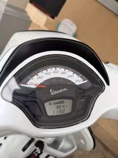 Vendo Vespa SXL 2026 - Como nueva solo 400kms