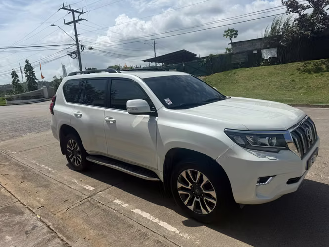 Toyota Prado VX - Imagen 9
