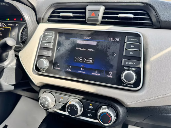 Nissan Versa 2023 - Imagen 14